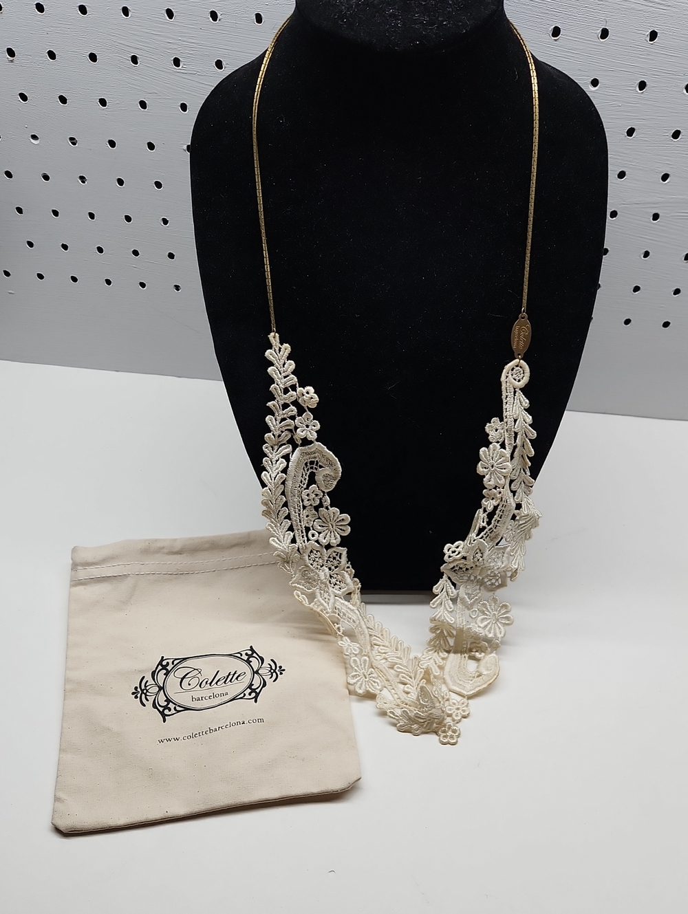 Cream Lace Floral Necklace with Gold Chain
